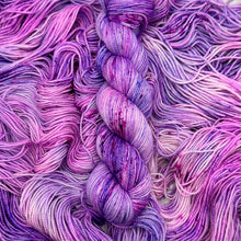 Load image into Gallery viewer, Taylor Swift Yarn Club l Speak Now
